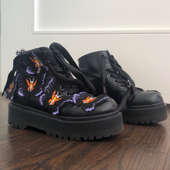 YRU Shoes - YRU Betterfly Boots